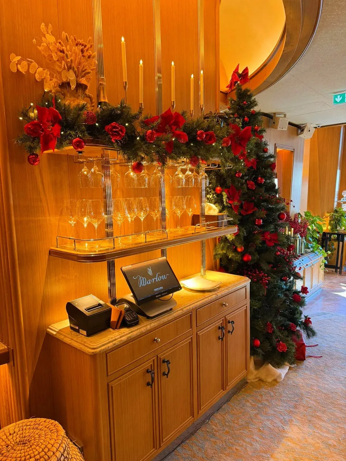 Détail de la décoration florale de Noël, Marlow Monaco