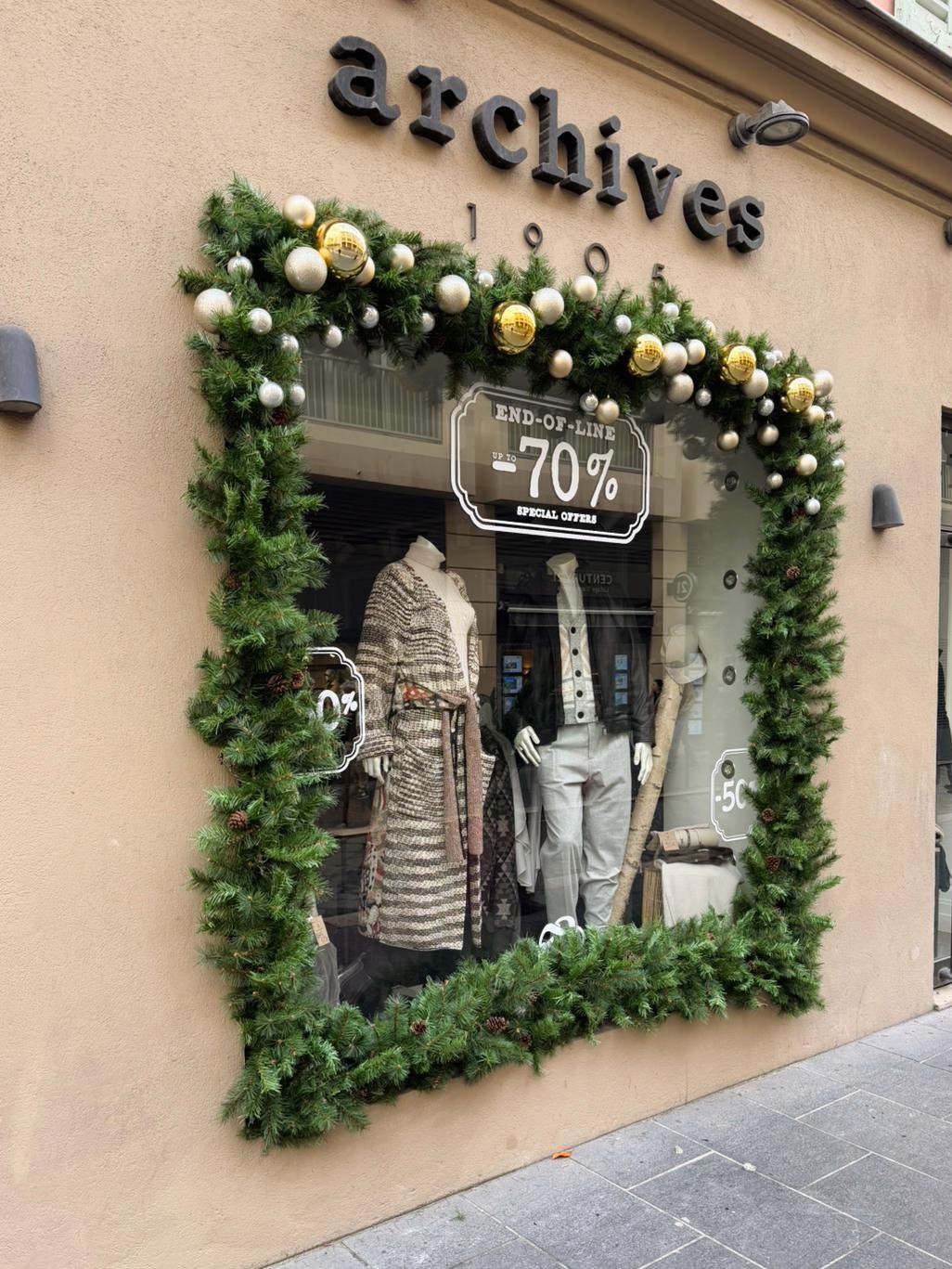 Boutique Archives Nice Vitrine Decoree - décoration florale artificielle pour façades, vitrines et restaurants