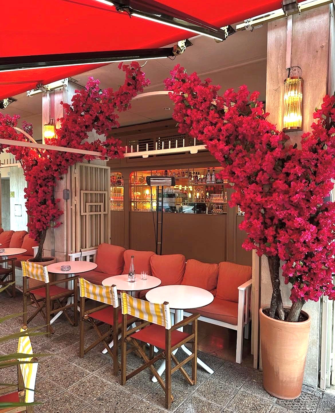 Décoration florale artificielle