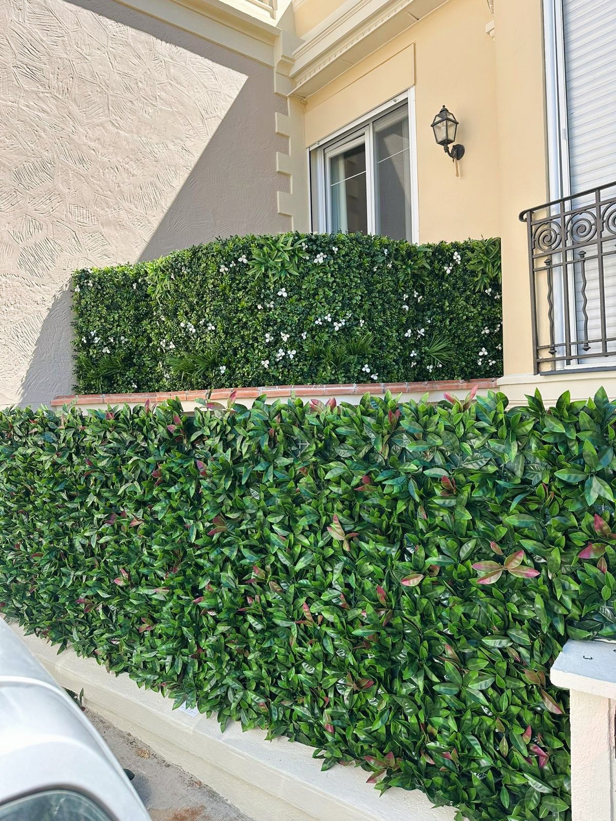 Mur végétal artificiel à Nice : 4 usages qui changent vraiment un lieu